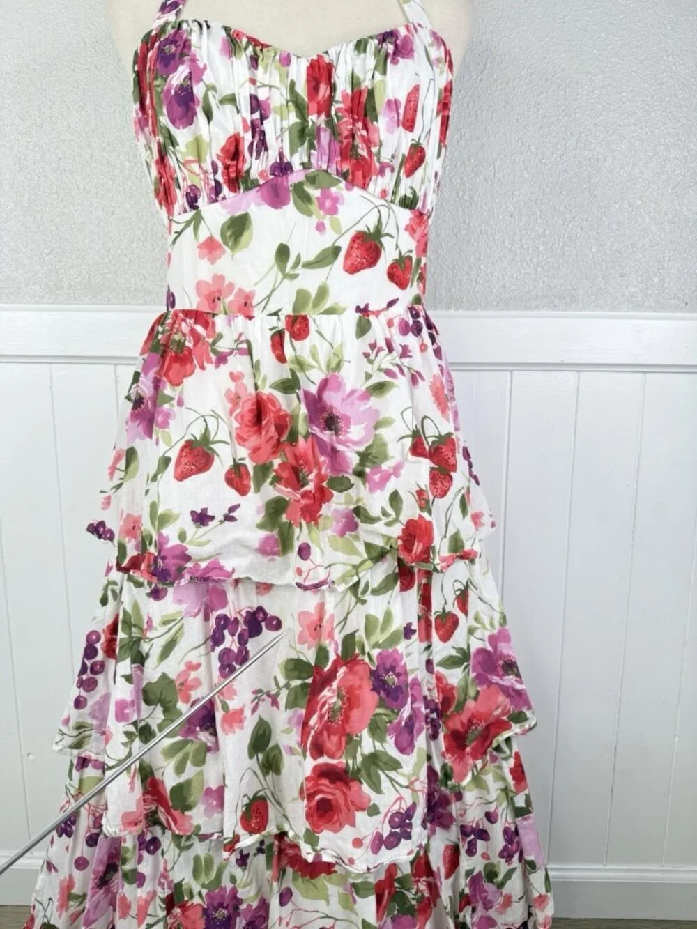 Abercrombie & Fitch Strawberry Floral Maxi Dress Large Tall Tie Back Romantic